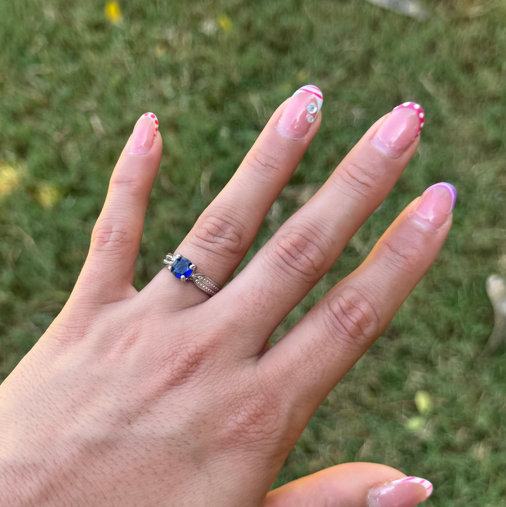Anillo de zafiro
